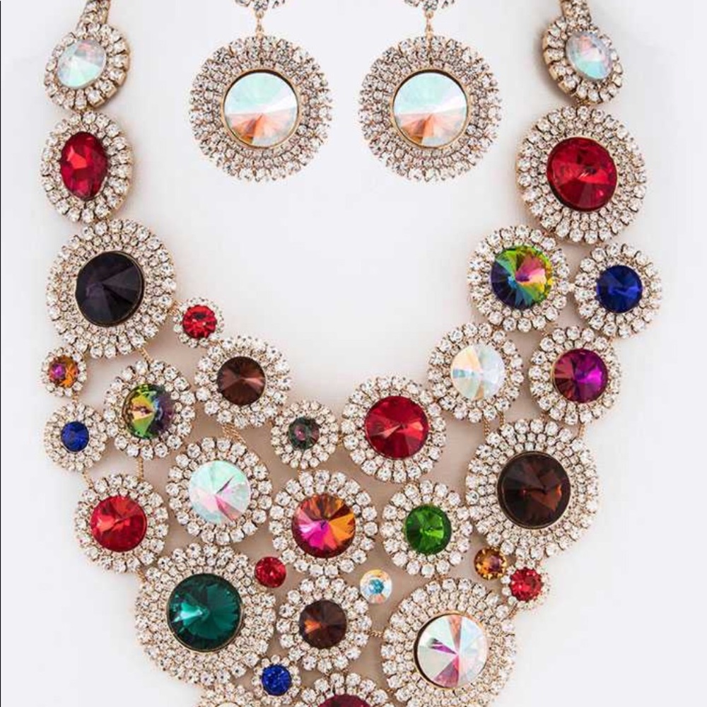Elegant Necklace Set